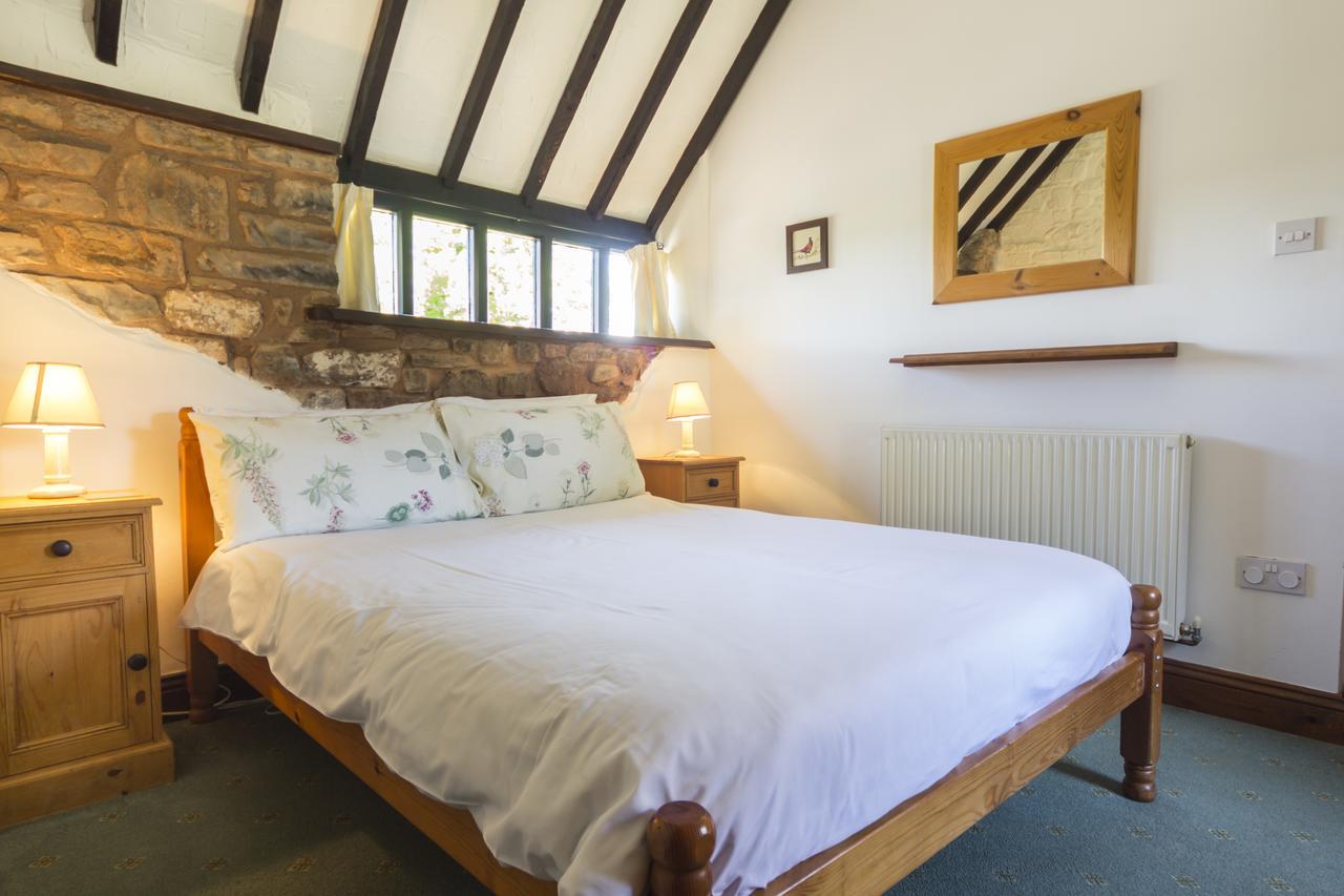 Three Gates Farm Holiday Cottages Huntsham Ngoại thất bức ảnh