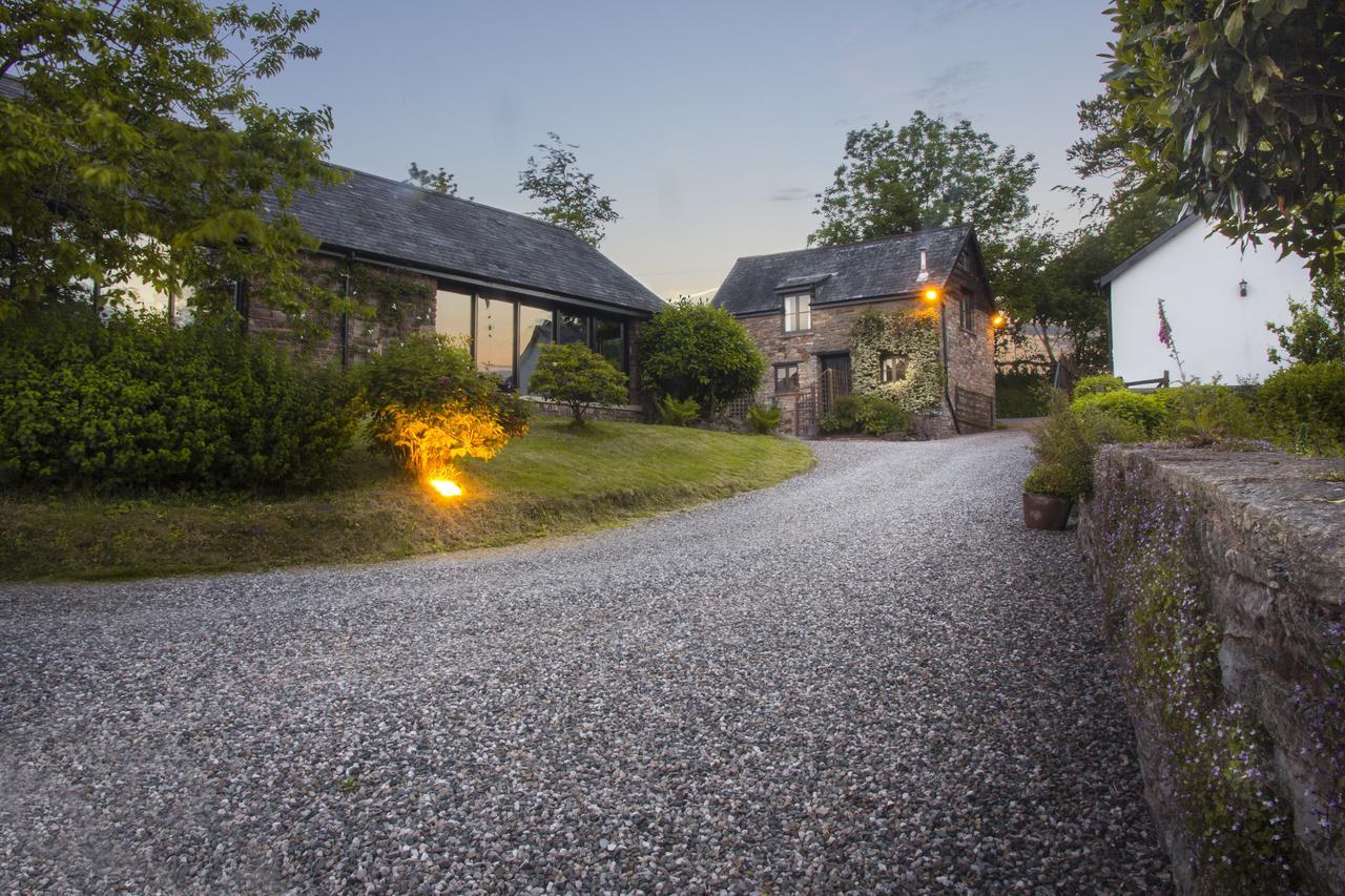 Three Gates Farm Holiday Cottages Huntsham Ngoại thất bức ảnh