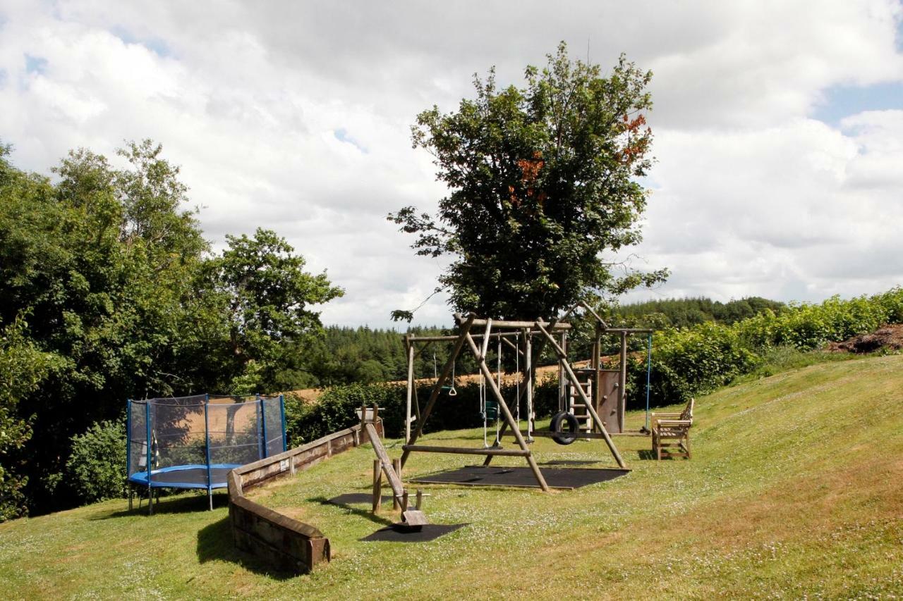 Three Gates Farm Holiday Cottages Huntsham Ngoại thất bức ảnh